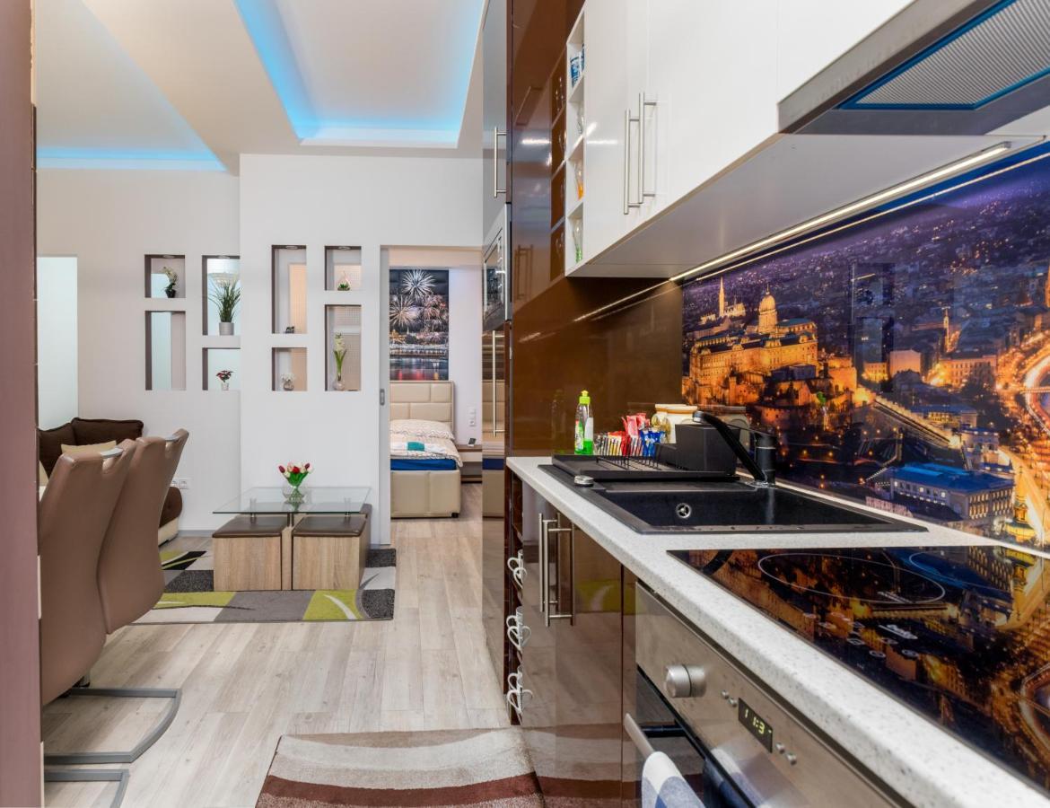 Apartament Fireworks Rakoczi mini Budapeszt Zewnętrze zdjęcie